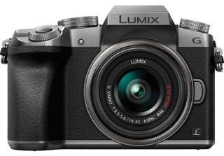 Цифровой фотоаппарат  Panasonic DMC-G7 kit 14-42mm Silver Цифровой фотоаппарат  Panasonic DMC-G7 kit 14-42mm Silver