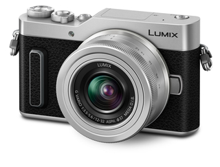 Цифровой фотоаппарат  Panasonic DC-GX880 kit 12-32mm Silver Цифровой фотоаппарат  Panasonic DC-GX880 kit 12-32mm Silver
