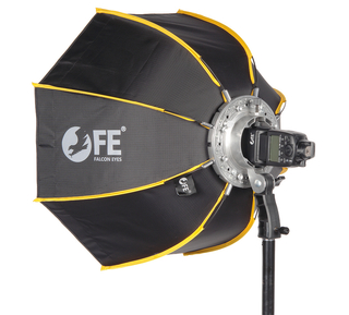 Софтбокс Falcon Eyes StrobMaster 60 с держателем для накамерной вспышки Софтбокс Falcon Eyes StrobMaster 60 с держателем для накамерной вспышки
