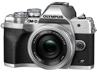 Цифровой  фотоаппарат Olympus OM-D E-M10 mark IV kit 14-42mm EZ silver Цифровой  фотоаппарат Olympus OM-D E-M10 mark IV kit 14-42mm EZ silver