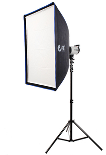 Софтбокс Falcon Eyes FastBox 6090 BW быстроскладной Софтбокс Falcon Eyes FastBox 6090 BW быстроскладной