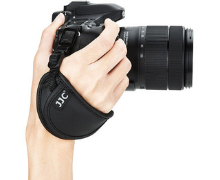 Ремень кистевой JJC HS-A (аналог Sony STP-GB1AM) черный Ремень кистевой JJC HS-A (аналог Sony STP-GB1AM) черный