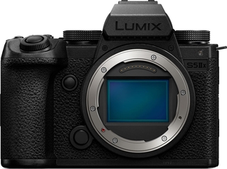 Цифровой фотоаппарат  Panasonic DC-S5 II X body Цифровой фотоаппарат  Panasonic DC-S5 II X body