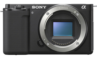 Цифровой фотоаппарат SONY Alpha ZV-E10 body black (s/ n 3783594) пробег 3920 кадров Б/ У